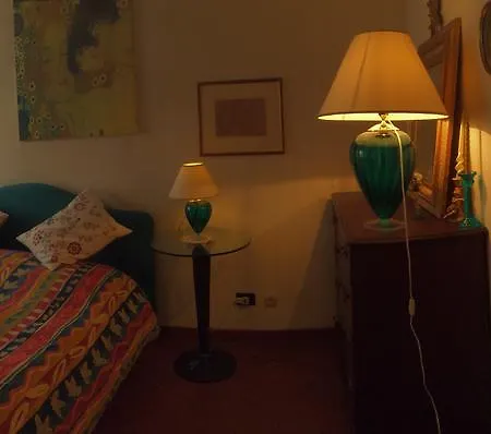 לינה וארוחת בוקר A Casa Di Greta *