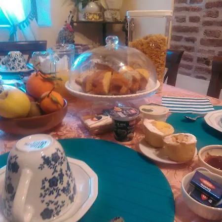 לינה וארוחת בוקר A Casa Di Greta