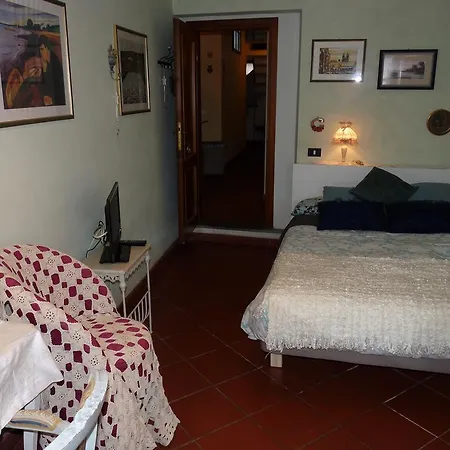 A Casa Di Greta לינה וארוחת בוקר פיזה